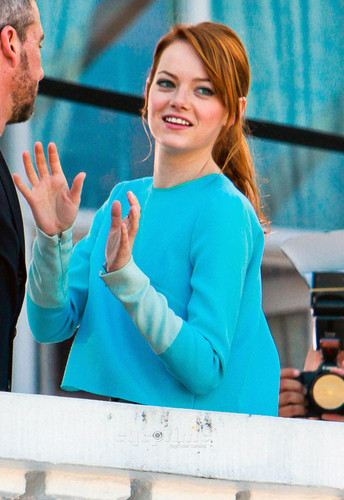  Emma Stone seen during a Photoshoot in Rio, Feb 5