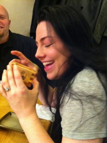  amy lee in Japon