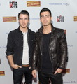 Kevin and Joe Jonas - 2012 - the-jonas-brothers photo