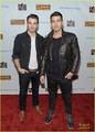 Kevin and Joe Jonas - 2012 - the-jonas-brothers photo