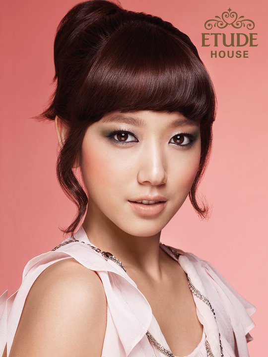 Korean-actress-Park-Shin-Hye-s-makeup-makeup-28943583-540-720