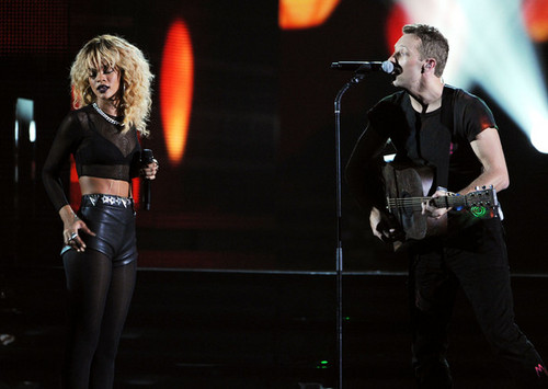  Coldplay performing @ the 54th Annual GRAMMY Awards - دکھائیں