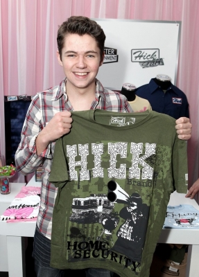  Damian @ the 54th Annual Grammy Awards Gift Lounge