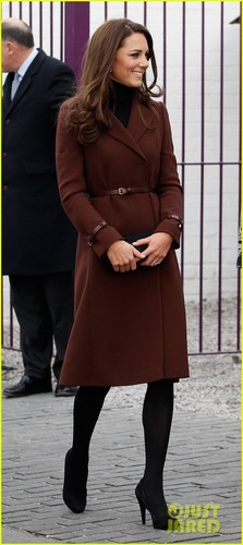  Duchess Kate: Liverpool Visit on Valentine's 日