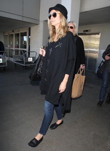  Heidi Klum Back In LA After Fashion Event In NYC (February 9)