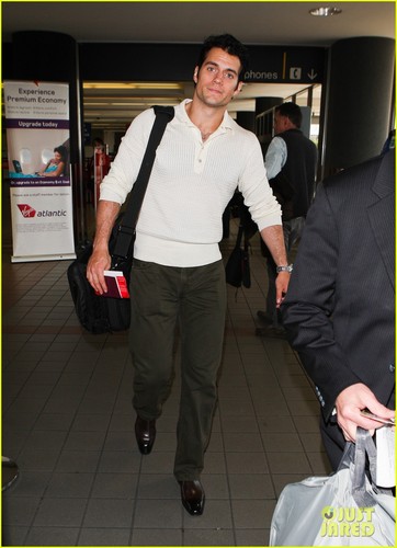  Henry Cavill: Later, L.A.!