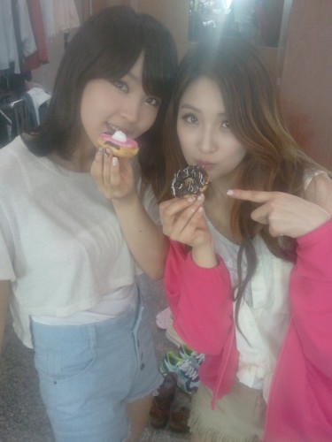  Jiyoon & Jihyun - cupcake