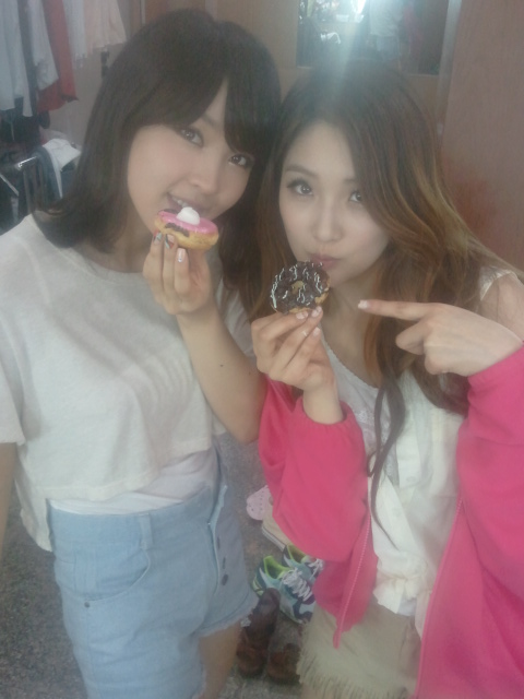 Jiyoon-Jihyun-Cupcakes-4minute-29044900-