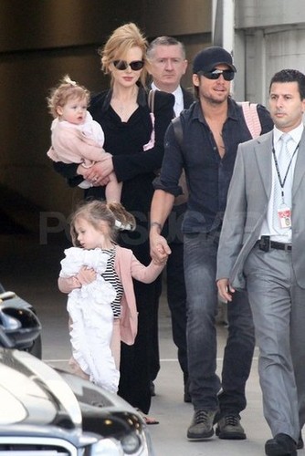Nicole Kidman and Keith Urban Travel Down Under With Their Girls