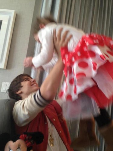 hangin out with a special little girl. #MrsBieber ♥