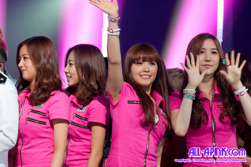 A Pink @ M!Countdown 