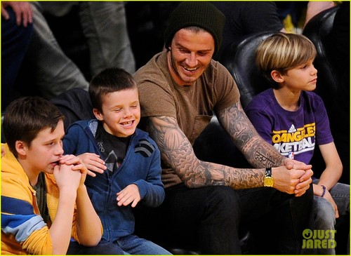  David Beckham: Lakers Game with the Boys!
