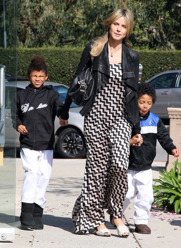  Heidi Klum Takes The Kids To Karate (February 18)
