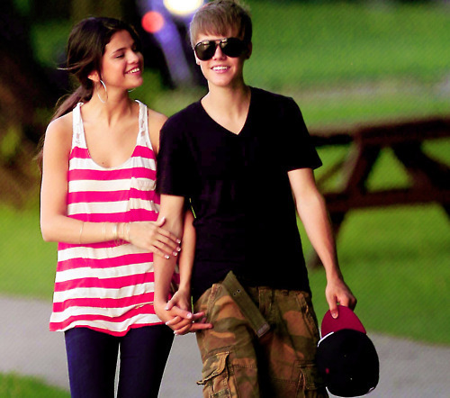  Selena With Justin Bieber