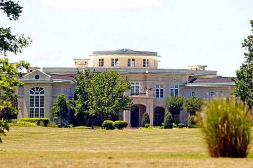 The Mikealson Family Mansion 