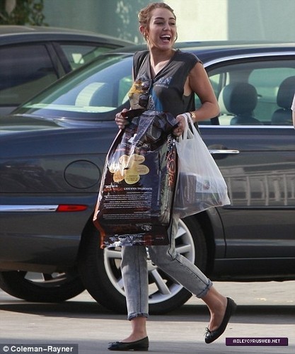  2012 > Out In Los Angeles (18th February 2012)