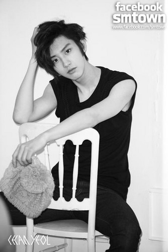 Chan Yeol profile pics