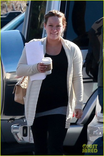  Hilary Duff: 'Excited' to Shoot Funny o Die Video!