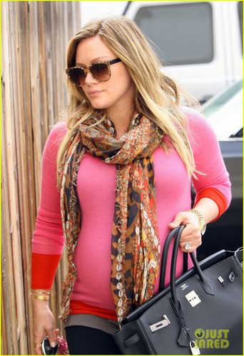  Hilary Duff & Mike Comrie: Mall Mates