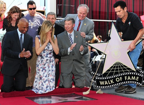  Jennifer Aniston Getting Her star, sterne On The Hollywood Walk Of Fame [22 February 2012]