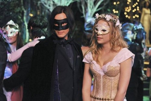 Pretty Little Liars - Episode 2.25 - Unmasked - Promotional Photo