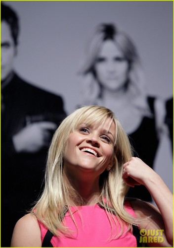Reese Witherspoon: 'War' Press Conference in Seoul!