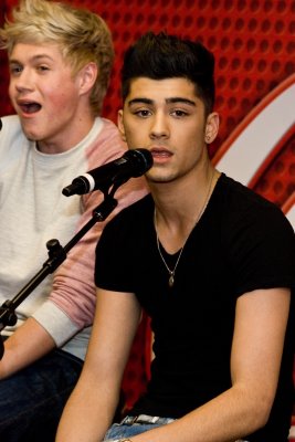 1D at Kiss FM radio in Chicago x
