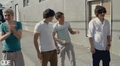 one-direction - Behind The Scenes of 1D's UK Tour! x screencap