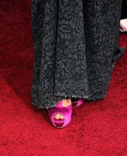 Busy Philipps - 84th Annual Academy Awards/red carpet - (26.02.2012)