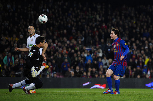  Lionel Messi: FC Barcelona (5) v Valencia CF (1) - La Liga
