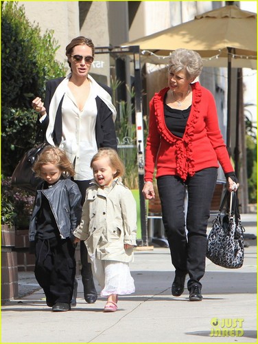  Angelina Jolie Takes the Twins Shopping With Grandma