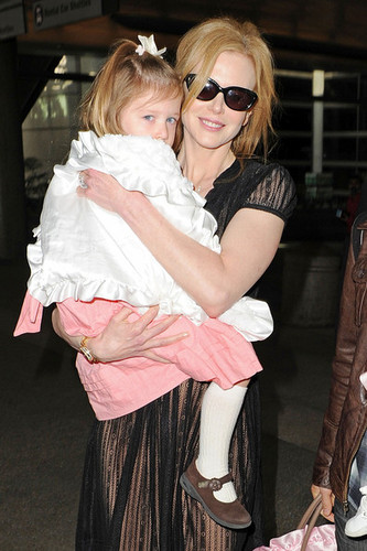  Nicole Kidman and Keith Urban at the Airport