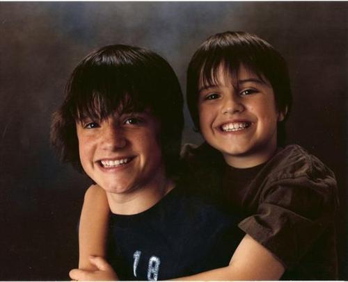 Josh Hutcherson with his brother Connor