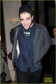 Kristen Stewart & Robert Pattinson: Parisian Dinner Date! - robert-pattinson photo