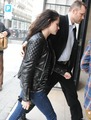 Kristen Stewart & Robert Pattinson out and about in Paris, France - March 5, 2012. - kristen-stewart photo