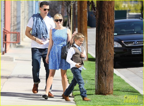  Reese Witherspoon: No Wedding Anniversary Plans Yet