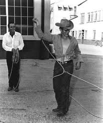  James Dean with a rope