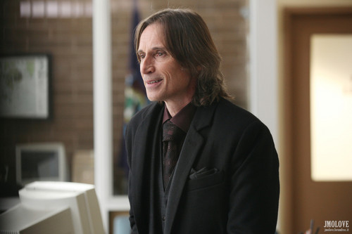 Mr. Gold- 1x16- Heart of Darkness