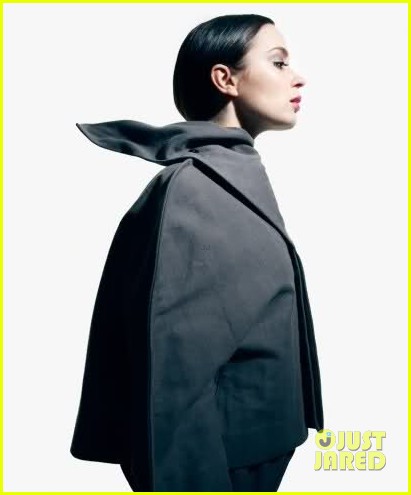  Emily Blunt: 'Time' Style & desain foto Shoot