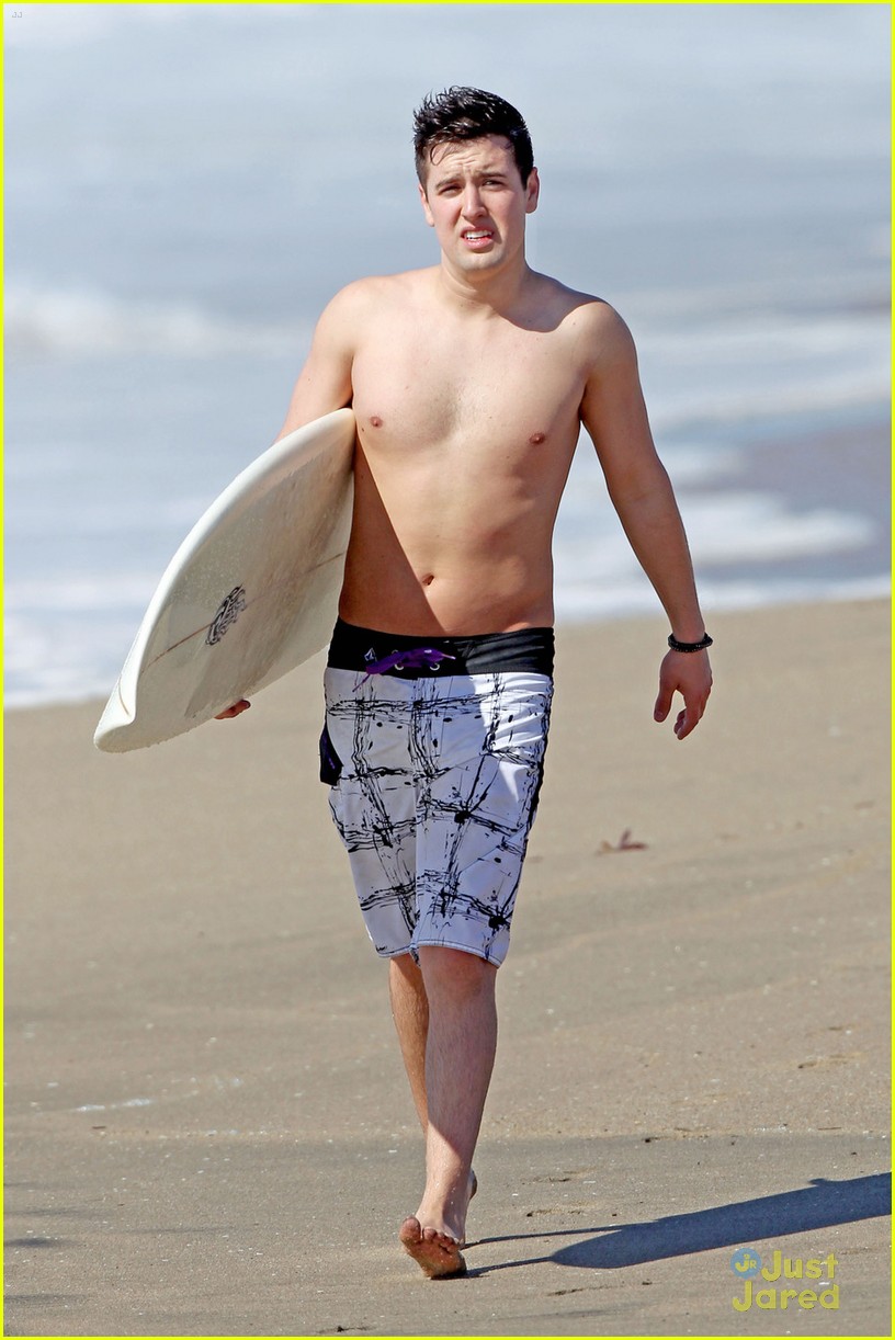 Big Time Rush Photo: Kendall Schmidt: Surfing with Logan Henderson.