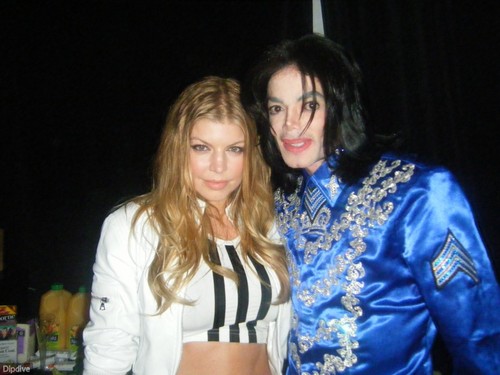  Michael Jackson & ফের্গেই ♥