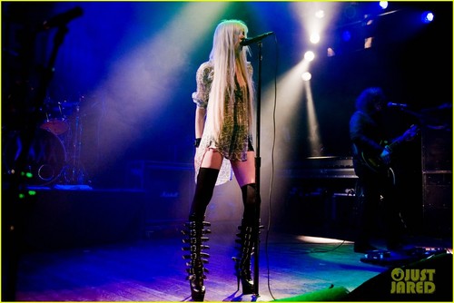  Taylor Momsen Performs at the House of Blues