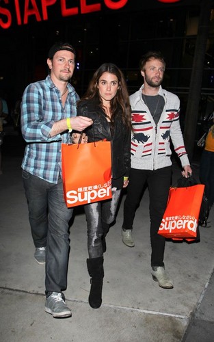  Nikki leaving the LA Lakers game with Paul {23/03/12}
