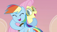Rainbow Dash hugs Fluttershy