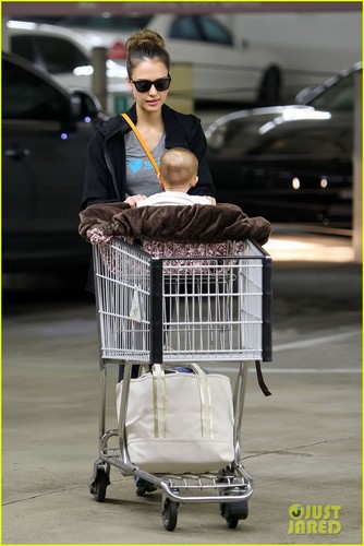 Jessica Alba: Whole Foods Stop With Haven