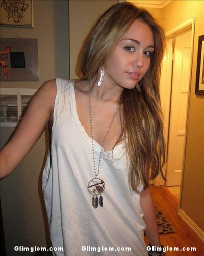  Miley in 2012
