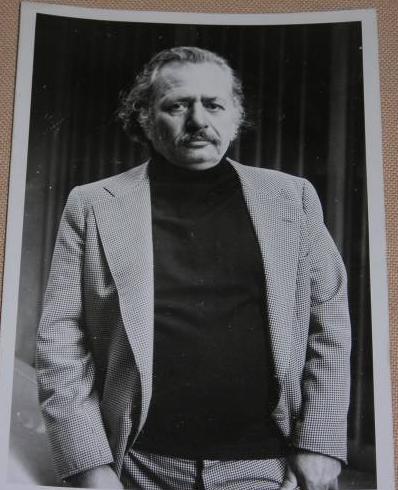  Orhan Çağman (d. 1925, Isparta - ö. 18 september 1997, İstanbul