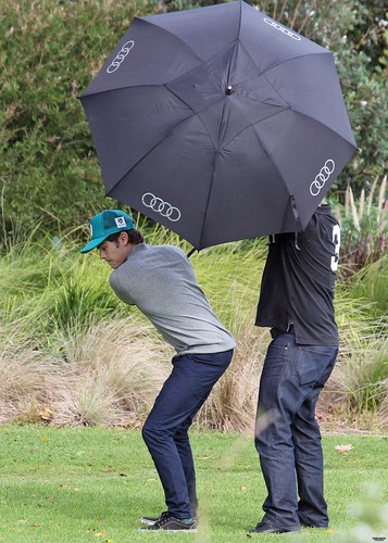  Playing Golf In Sydney (HQ)