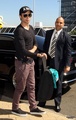  At Airport In Sydney - zac-efron photo