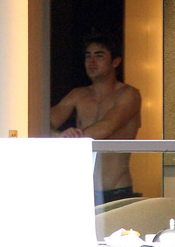  At Hotel In Sydney (New Photo)